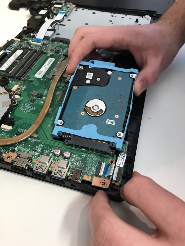  Laptop repair - colchesterit.com