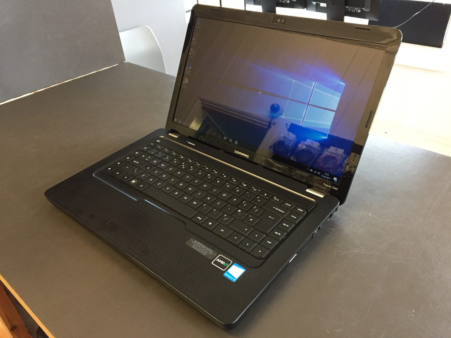 Ноутбук compaq presario cq62 не включается