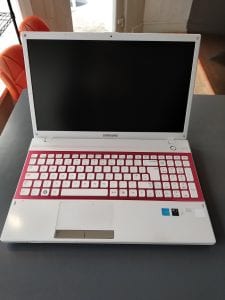 Samsung NP300 Laptop